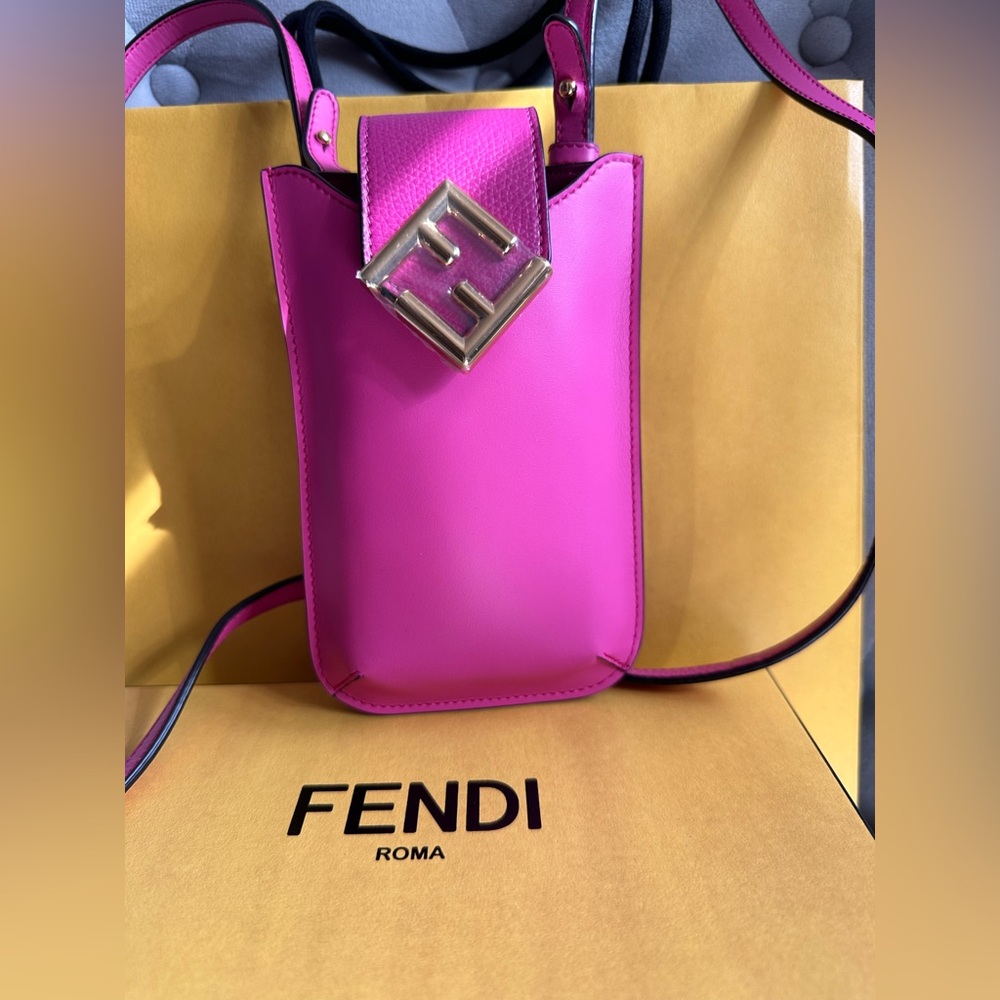NWT FENDI FF Diamonds Phone Holder Bag - Picture 6 of 17